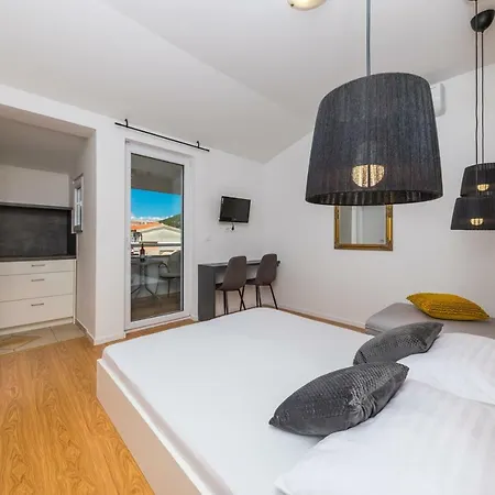 Apartments Gavran Baska Voda Exterior photo